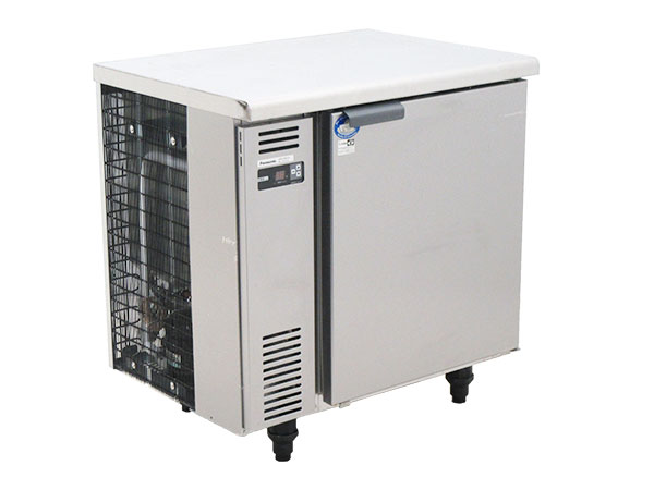 東京都羽村市より 2013年製 パナソニック 業務用冷蔵庫 SUR-UT861LAを高価買取りしました！
