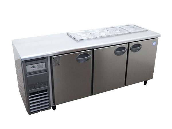 東京都目黒区より2016年製 フクシマ サンドイッチテーブル冷蔵庫 YSC-180RE2-Aを高価買取りしました！
