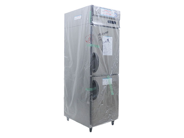 横浜市栄区より【未使用品】2017年製 フクシマ 業務用縦型冷蔵庫 URD-060RM6を高価買取りしました！