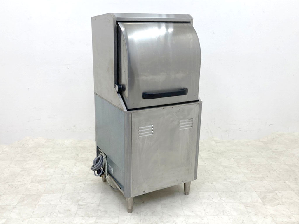 <em>買取金額</em><span>105,000円</span>ホシザキ 業務用食器洗浄機を高価出張買取りしました。