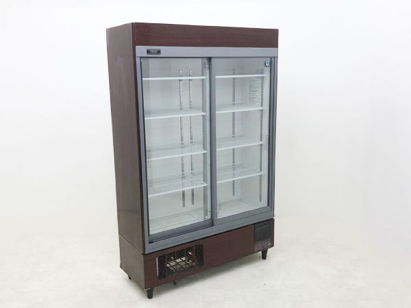 <em>買取金額</em><span>146,000円</span>ホシザキ リーチイン冷蔵ショーケースRSC-120DT-Bを出張買取りしました。