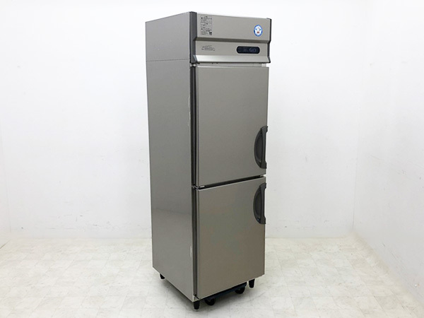 <em>買取金額</em><span>95,000円</span>フクシマガリレイ 業務用タテ型冷凍冷蔵庫インバーターを高価出張買取りしました。