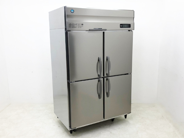 <em>買取金額</em><span>100,000円</span>ホシザキ 業務用タテ型冷蔵庫を高価出張買取りしました。