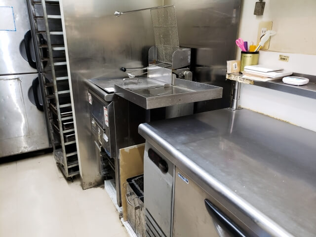 メーカーと製造年式が買取相場に与える影響