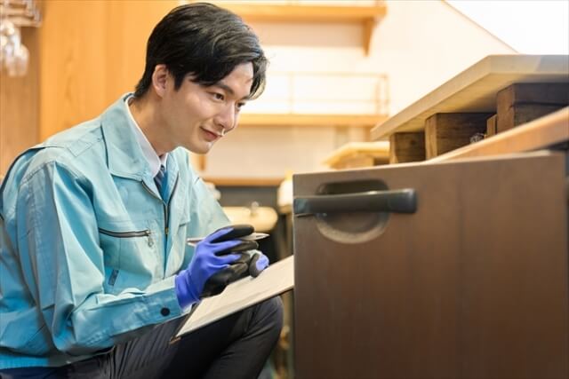 厨房機器を手放すタイミングと買取から廃棄までの進め方